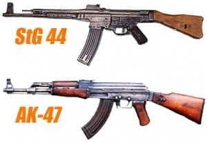 Если говорить о внешнем сходстве - то да, StG 44 и АК-47 похожи. Как похожи друг на друга любые другие схожие по назначению единицы оружия.