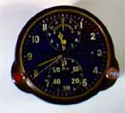 Часы с циферблатом и стрелками выпуска до 1962 г., флуоресцирующими благодаря радиоактивной краске. Мощность дозы вблизи часов около 300 микроРентген/час.