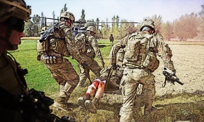 Транспортировка пострадавшего в полевых условиях - Last Day Club