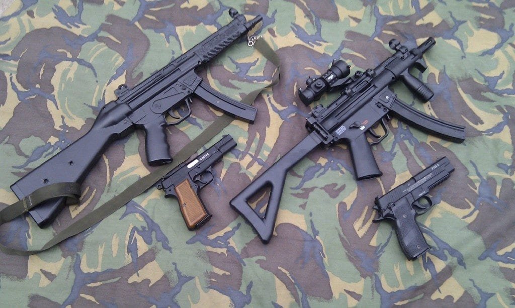 Sas ficto ru. Mp5 SAS. МП 5 САС. Пистолеты пулеметы SAS. Пистолеты спецназа САС.