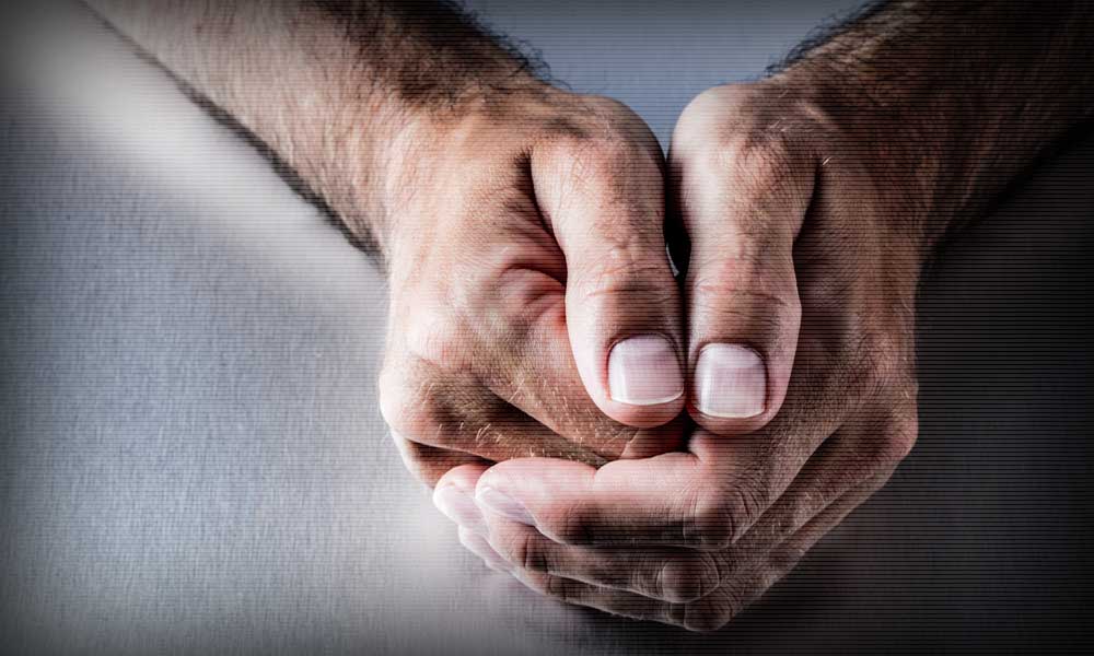 Тремор рук в пожилом возрасте. Причины и лечение