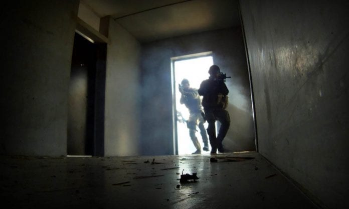 Стань мастером ближнего боя. Часть 3 - Устранение прямых угроз в CQB - Last Day Club