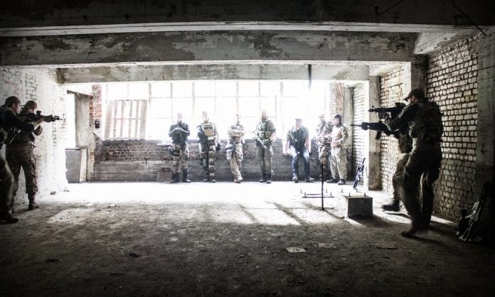 Стань мастером ближнего боя. Часть 4 - Тактические препятствия в CQB - Last Day Club