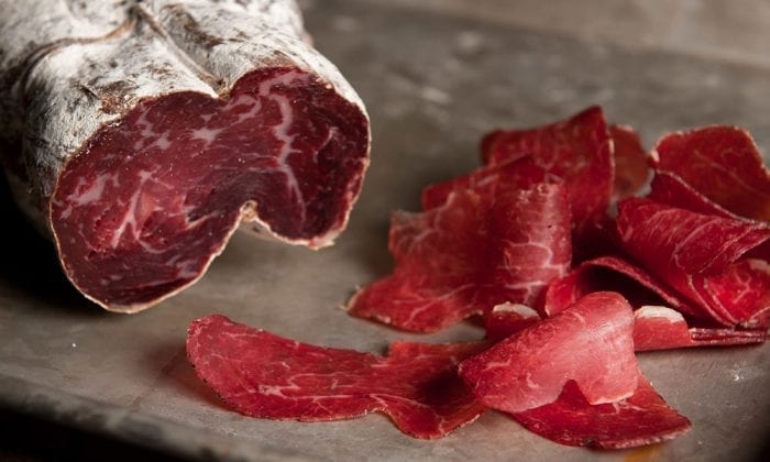 Меню выживальщика: Брезаола - вяленая ветчина из говядины