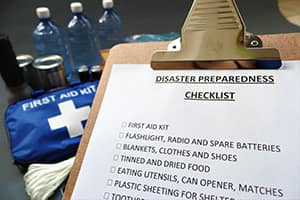 Экстренная эвакуация из дома: Какие вещи и снаряжение брать с собой