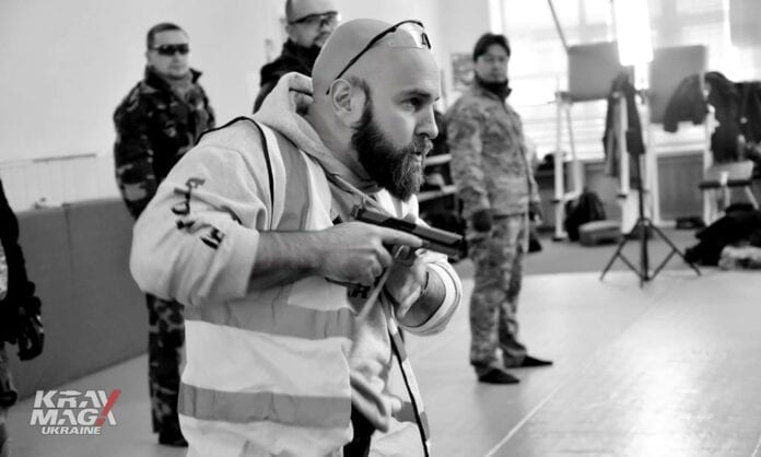 «Три схватки» - этапы, из которых состоит любая самооборона - Last Day Club «Три схватки» - этапы, из которых состоит любая самооборона - Last Day Club