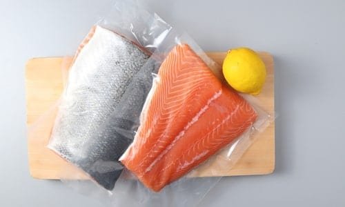 Лосось и тунец - Запас продуктов для чрезвычайной ситуации - 20 «ништяков», которые должны быть в тревожном рюкзаке