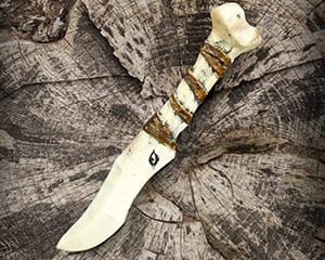Изготовление ножа из костей животных