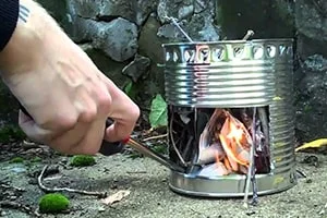 Консервные банки - Кулинария выживания - 10 примитивных способов приготовления пищи