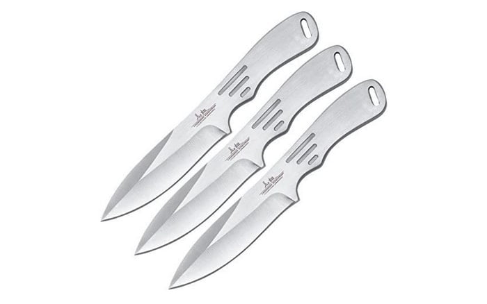 Лучшие заточенные метательные ножи: United Cutlery Gil Hibben Large Triple Throwing Knife Set